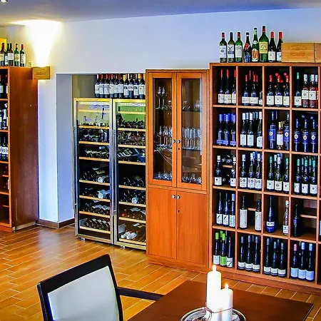 Tann & Wine 3* 塔勒